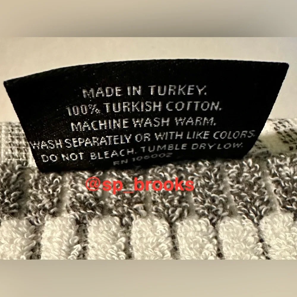 🎁1PC Hotel Balfour Bath Sheet - 34” x 64” - Textured Off White and Heather Gray